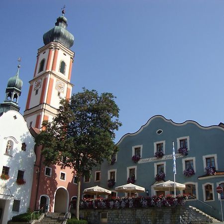 Hotel Lobmeyer Roding Zewnętrze zdjęcie