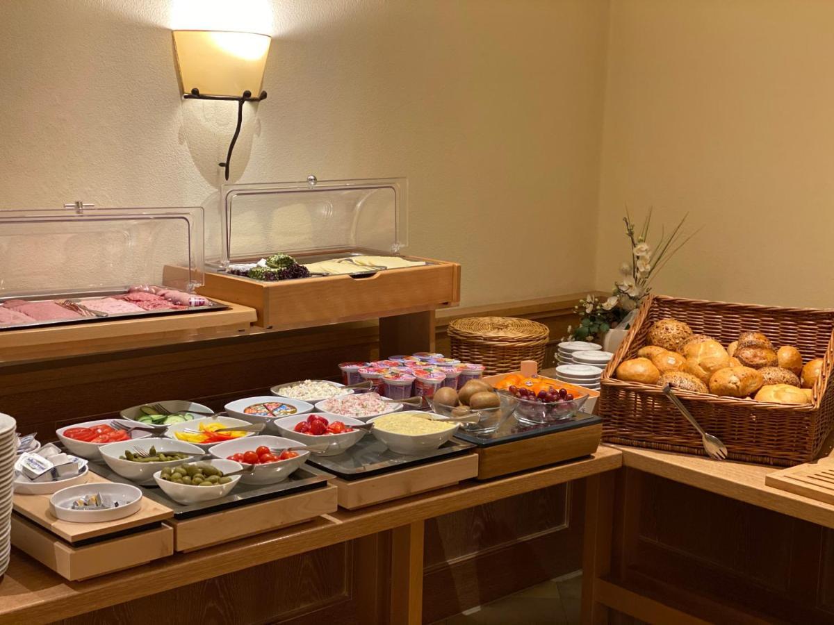 Hotel Lobmeyer Roding Zewnętrze zdjęcie