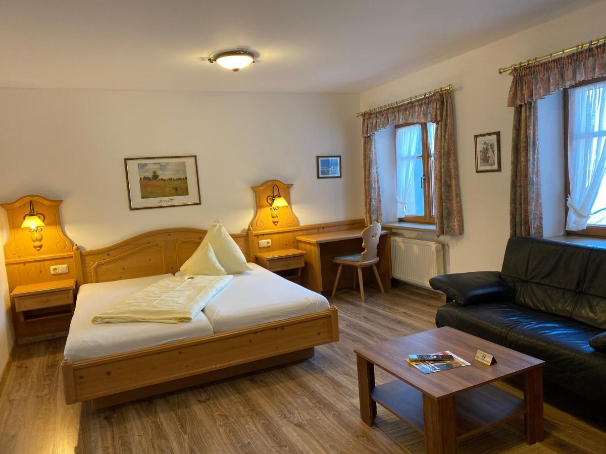 Hotel Lobmeyer Roding Zewnętrze zdjęcie